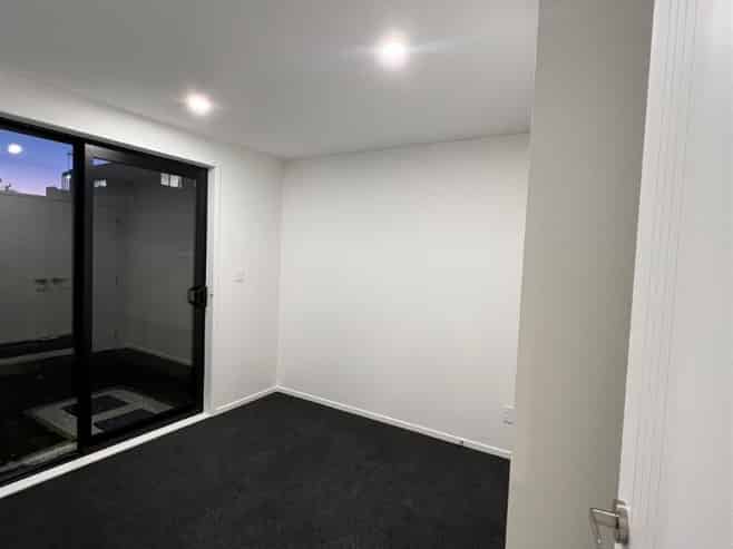 Auckland - Address withheld