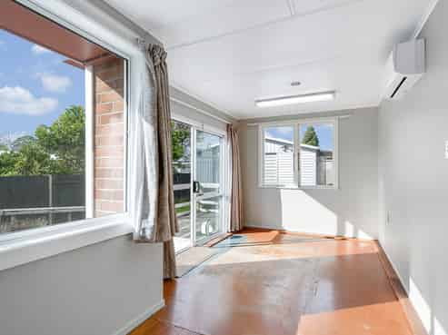 12 Ryan Avenue, Chartwell