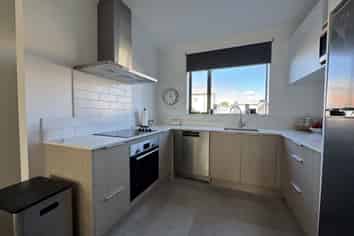 3/1 Nissan Place , Onehunga
