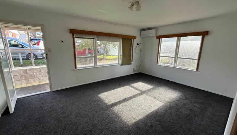 9B Kirton Crescent, Manurewa