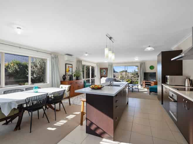 163 Barrett Road, Whalers Gate