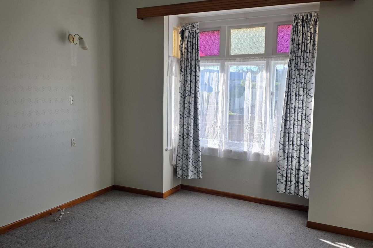 Large family home close to town - Aanzicht 3