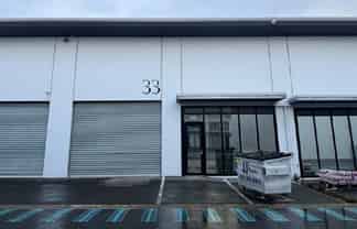 147m² Industrial Unit with Excellent Connectivity