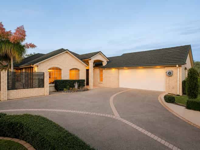 11 Raungawari Drive, Huntington