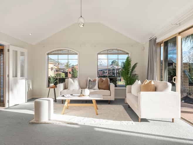 11 Raungawari Drive, Huntington