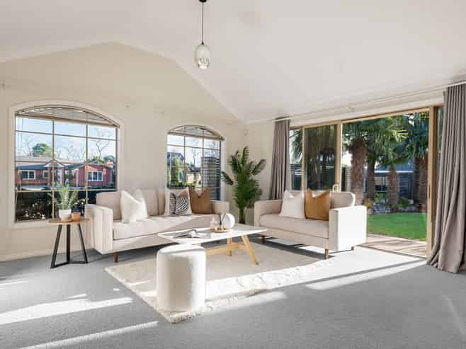 11 Raungawari Drive, Huntington
