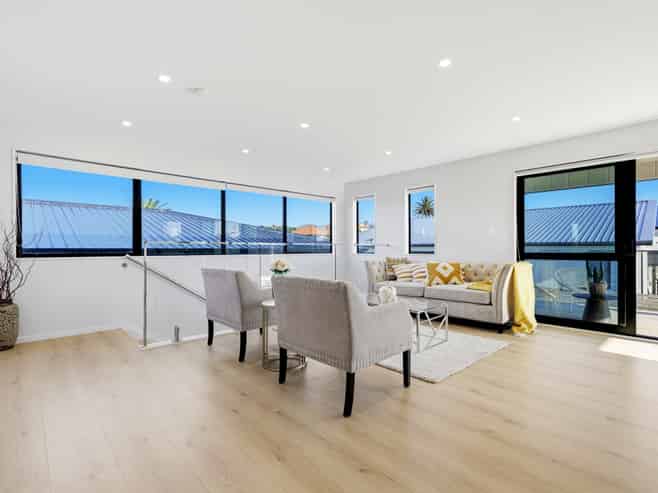 39 Pinecrest Drive, Gulf Harbour