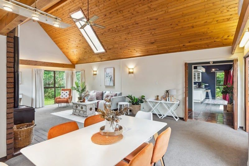 Three-bedroom family home placed in the heart of Paraparaumu - Bild 6