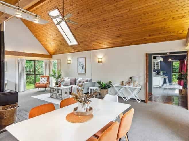 100 Rimu Road, Paraparaumu