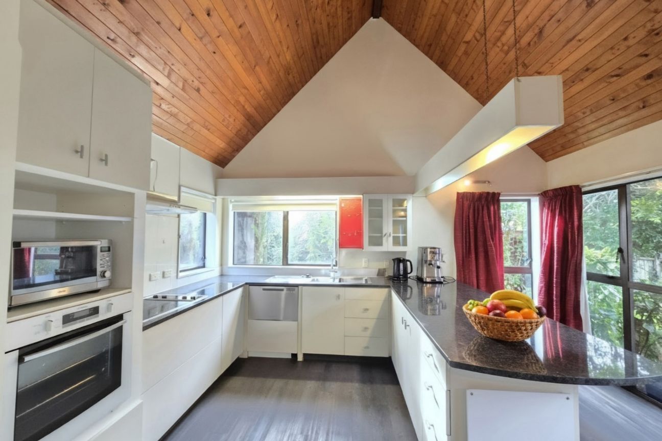 Three-bedroom family home placed in the heart of Paraparaumu - Fler
