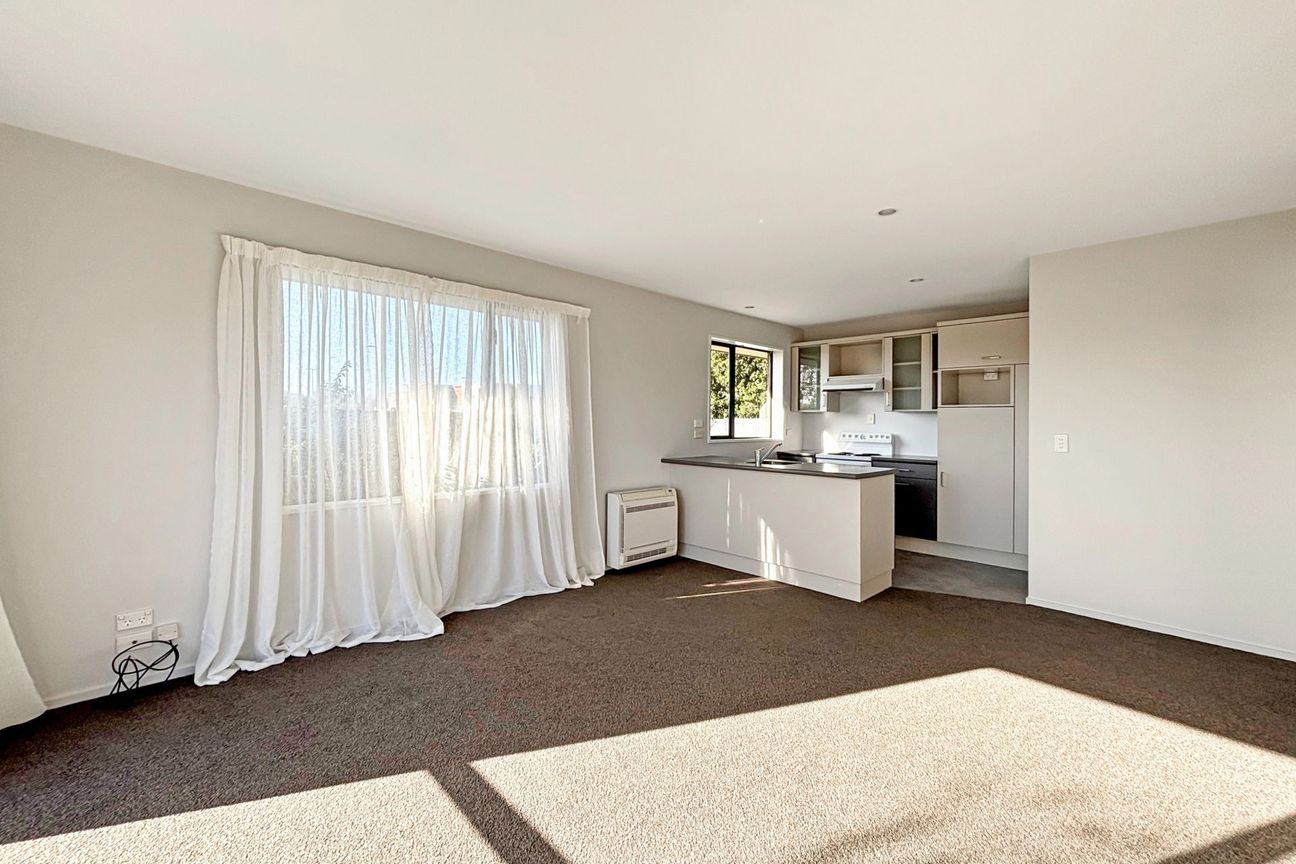 HALSWELL - OVER 60's: 2 BEDROOMS, 1 BATHROOM,  HEATPUMP, SINGLE GARAGE - Widok 5