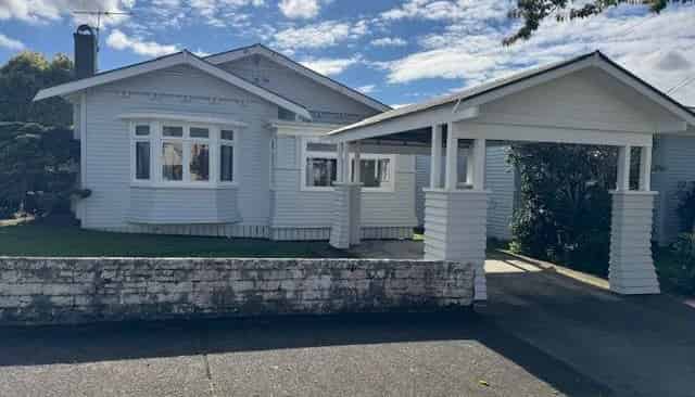 99 Peary Road, Mount Eden
