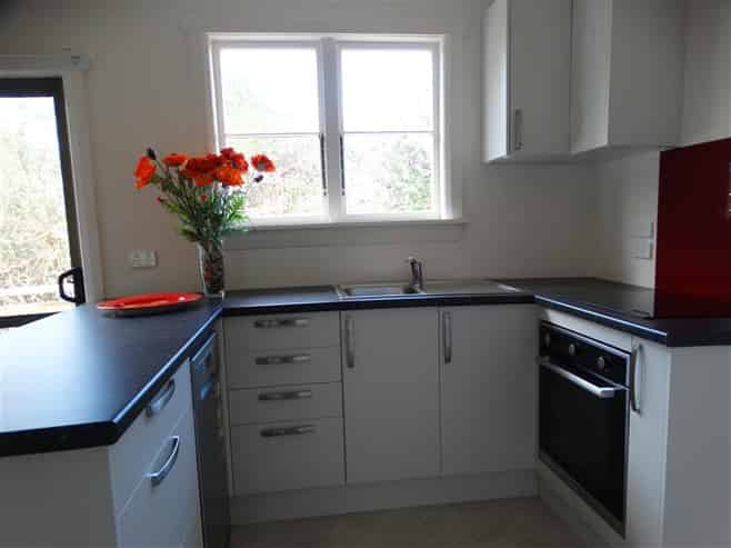 80 South Road, Manaia