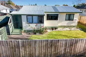 3 Kenney Crescent, Fairfield