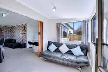 3 Kenney Crescent, Fairfield