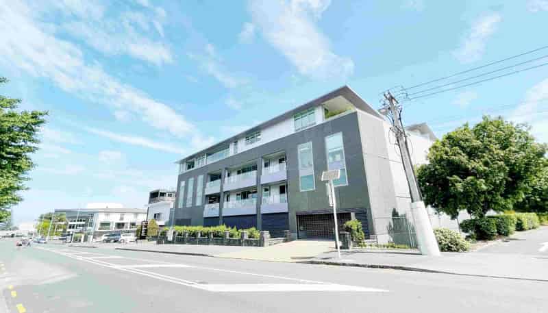 Level 1/49 Main Highway, Ellerslie
