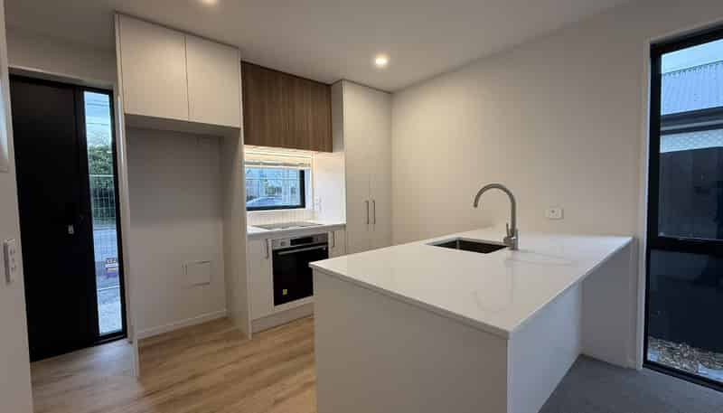 3/5 Selwyn Street , Addington