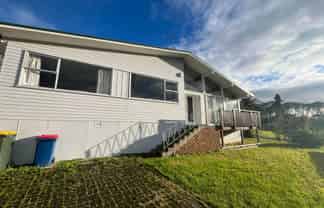 38 Thornlow Street, Glendene
