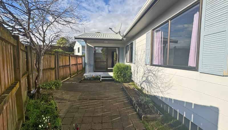 121A Makarini Street, Paraparaumu
