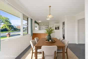 22 Woods Avenue, Matua