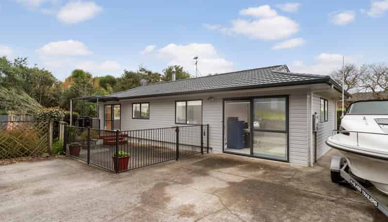 16A Rossiter Avenue, Waiuku