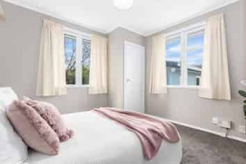 15 Kapiti Crescent , Titahi Bay