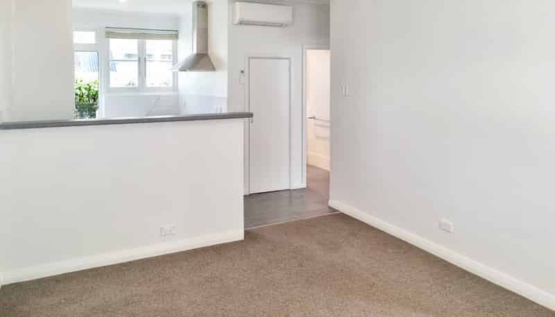 1/181 Jervois Road, Herne Bay