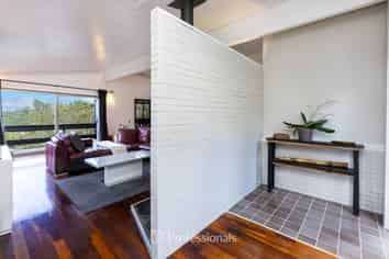 52 Cypress Drive, Maungaraki