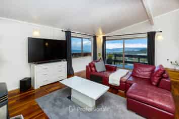52 Cypress Drive, Maungaraki
