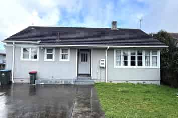 33 Gifford Avenue, Mount Albert