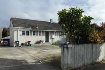 33 Gifford Avenue, Mount Albert