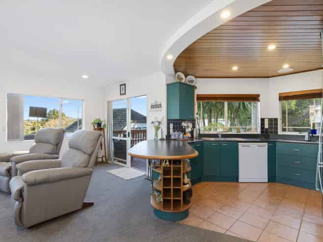 6C Reynolds Road, Pukekohe