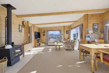 325 Forest Creek Road, Tapawera