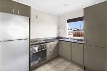 8A Ford Street, Hamilton East