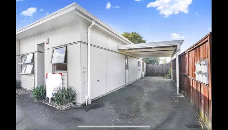 8A Ford Street, Hamilton East