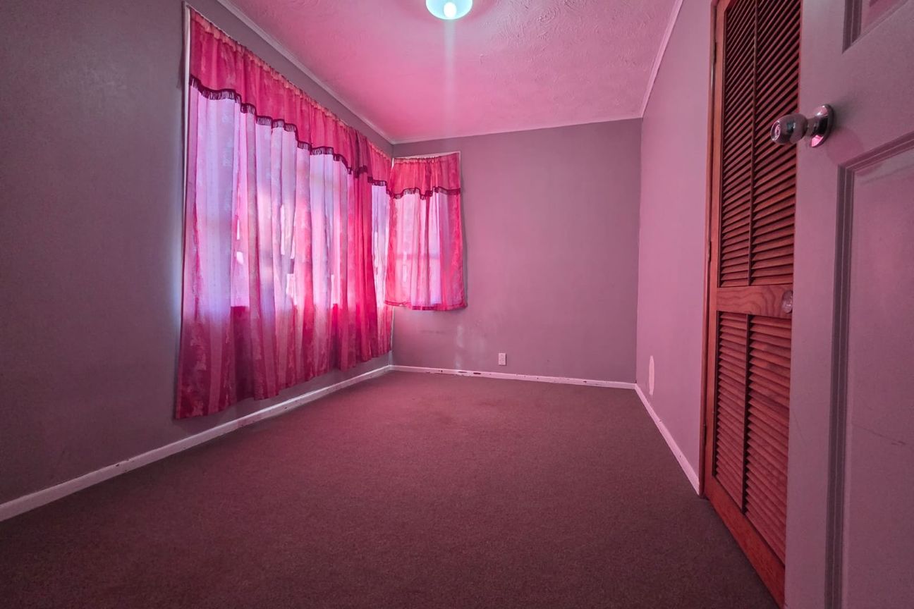 Family Living Made Easy Ã¢ÂÂ Water Included  3 Bedrooms  Papatoetoe - Więcej