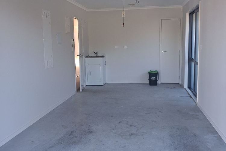 Modern Flat in Riverhead - Ideal Location! - Widok 2