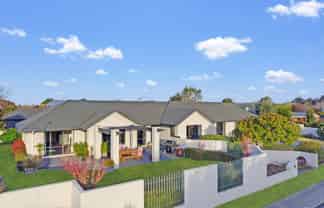 1 Appleton Place, Woodend