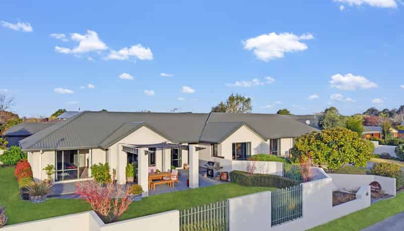 1 Appleton Place, Woodend