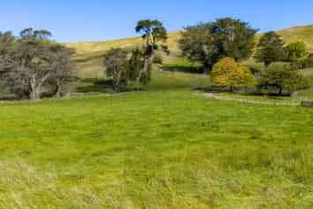  2, 127 Ongaonga Road, Waipawa