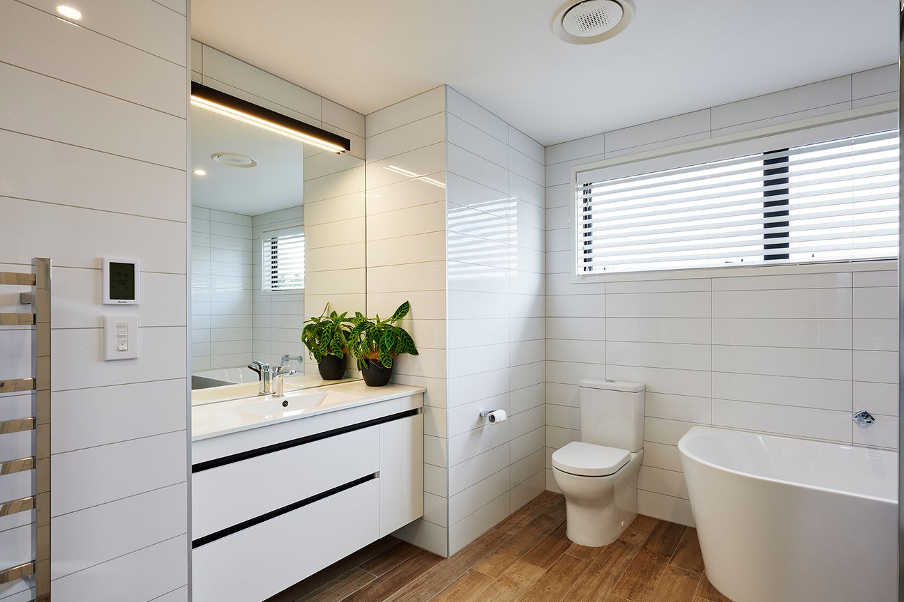 Contemporary Living. Exceptional Value. Paerata Rise - Meer