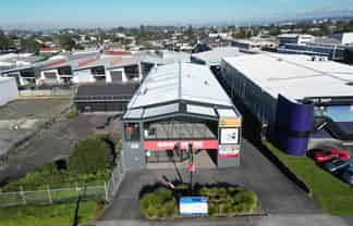CBRE | Standalone Lunn Ave Landmark