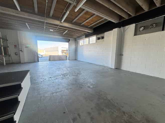 CBRE | Standalone Lunn Ave Landmark