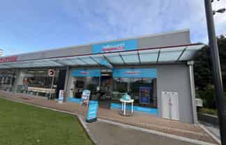 Premium Lake Road Retail