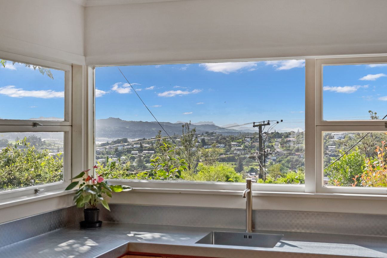 Quiet Cul-de-Sac 3 Bedroom with Incredible Elevated Views! - Widok 5