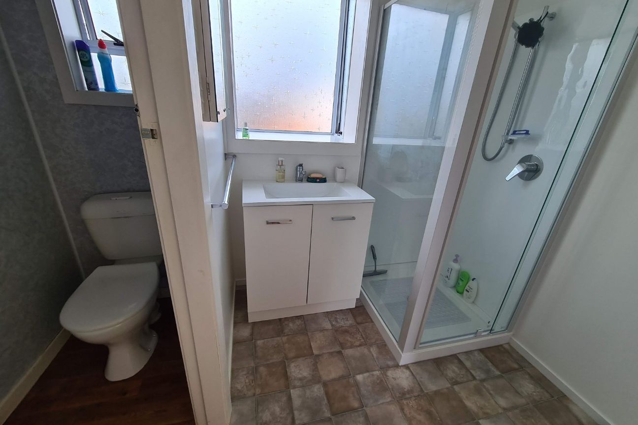 Perfect location, generous sized family home! - Widok 5