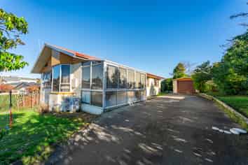 40 Mountain View Road, Glenwood