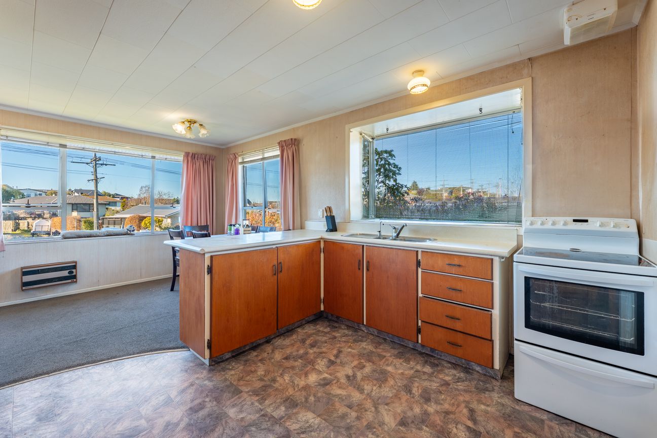 Solid Home, Great Location - Więcej