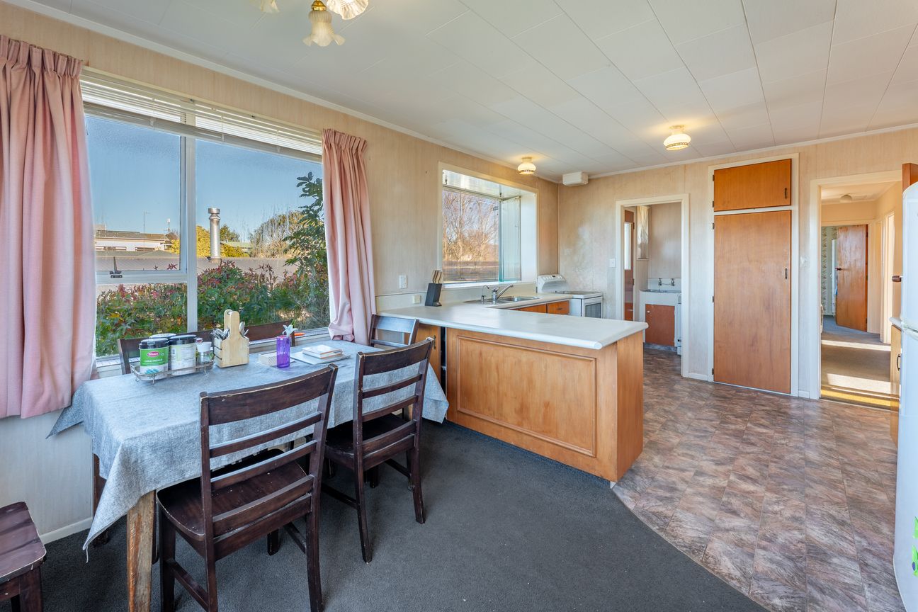 Solid Home, Great Location - Widok 6