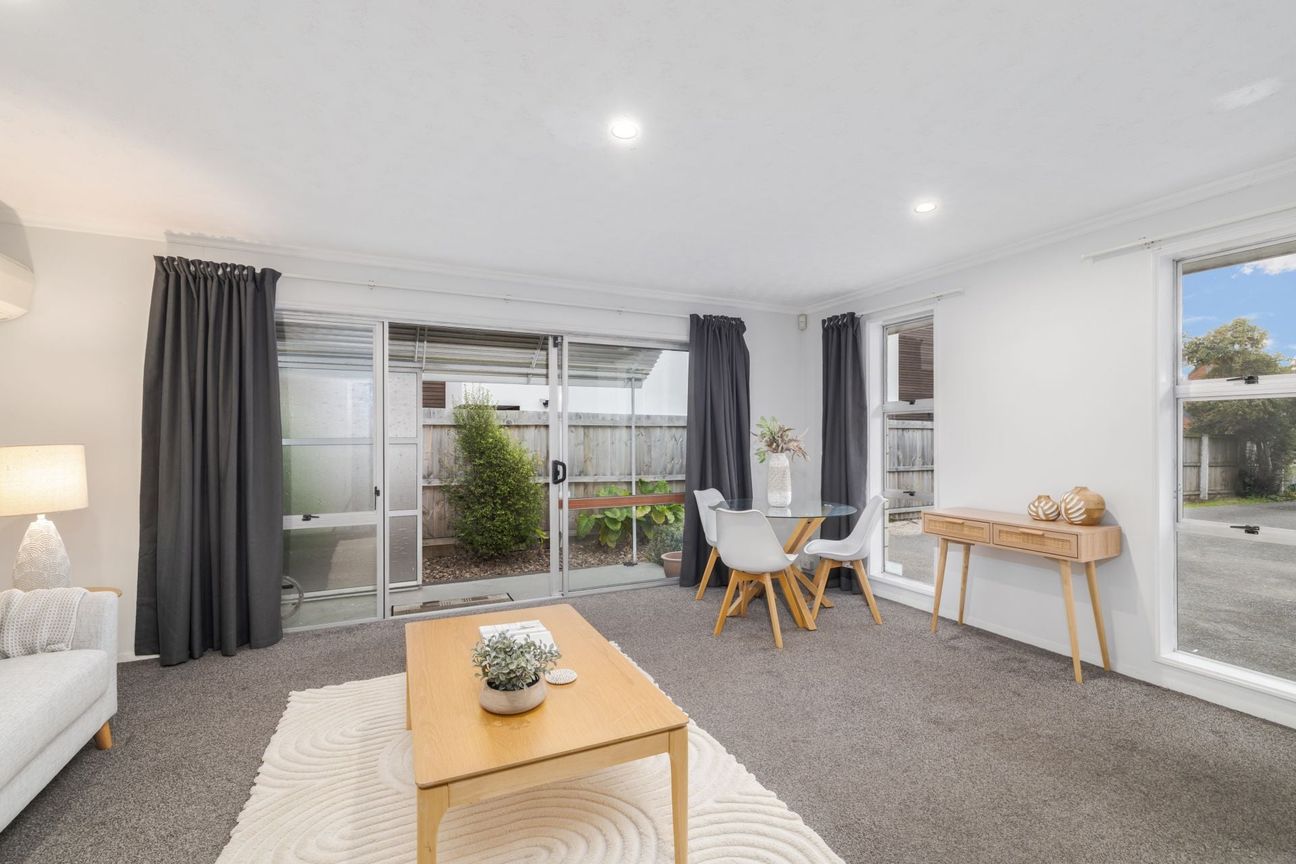 ADDINGTON - 2 BEDROOMS, 1 BATHROOM, HEATPUMP, SINGLE GARAGE - Bild 5